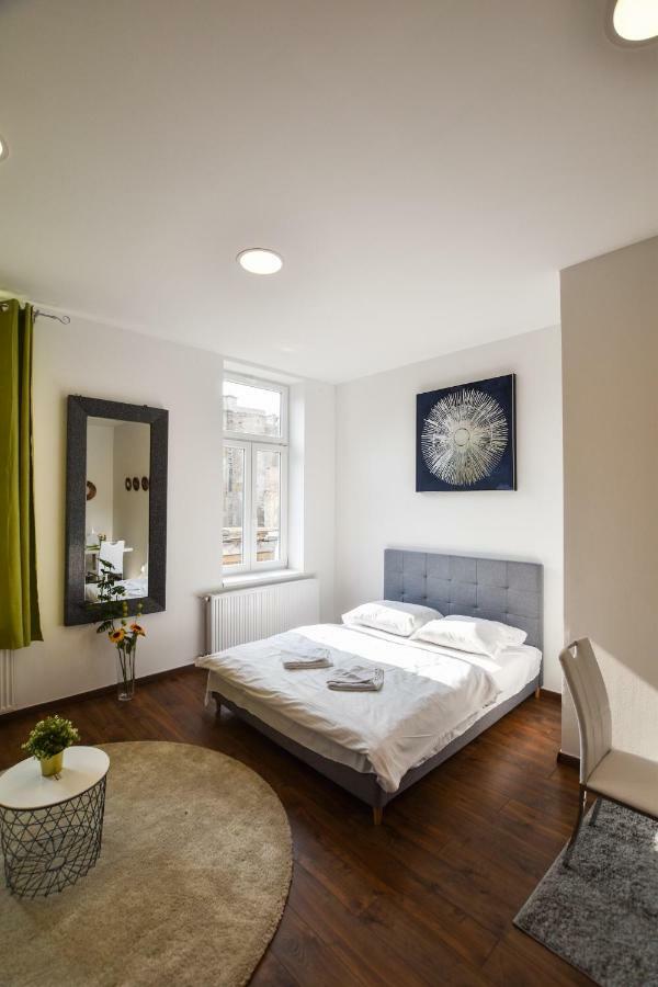 Silver In The City Centre Apartment Budapest